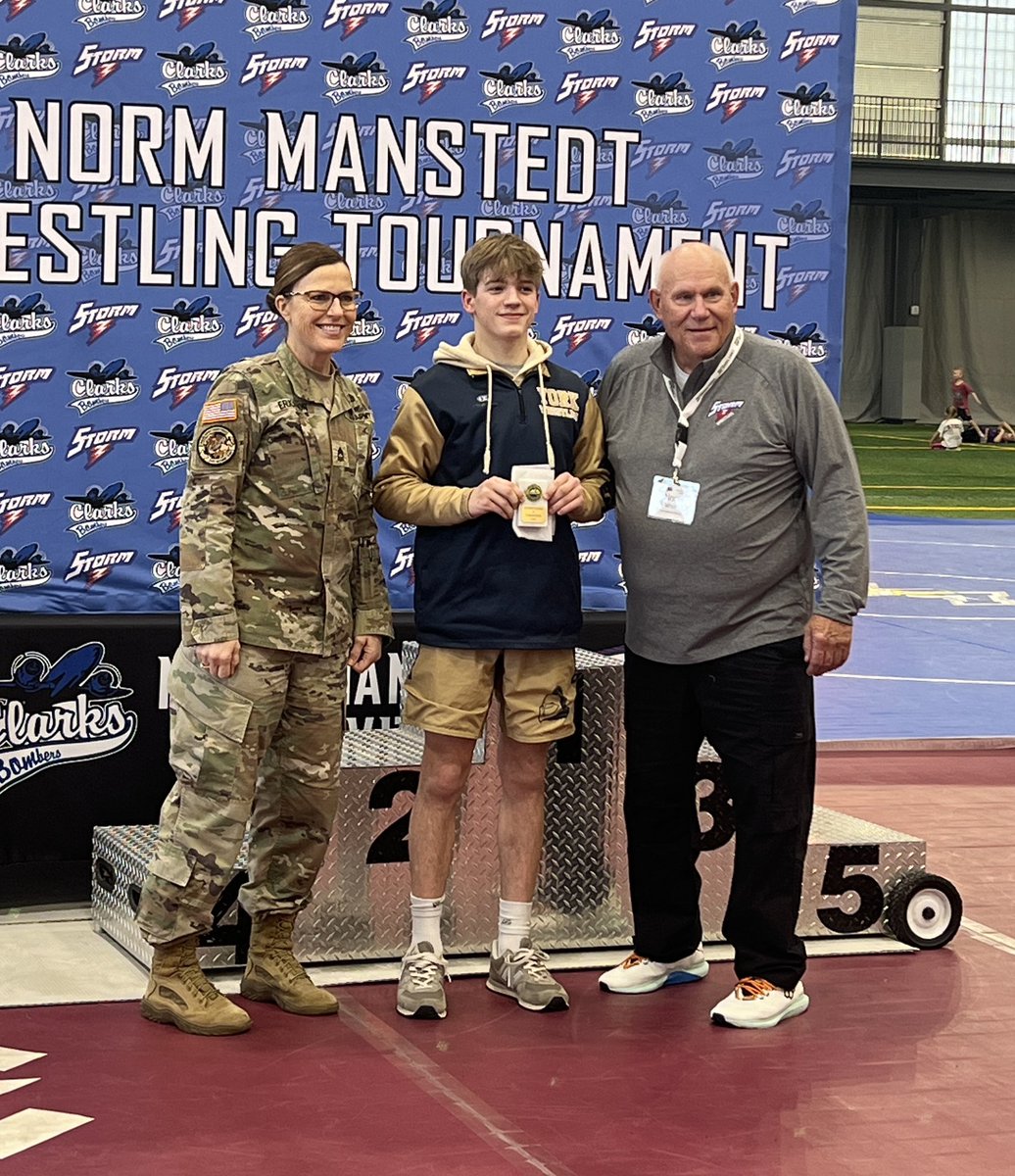 NEwrestle tweet media