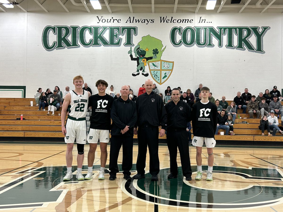 FcHSPrincipalAD's tweet photo. We kicked off Officials Appreciation Week a day early here with a double header. Thanks to all of the officials who help our schools. @wiaawi @NFHS_Org https://t.co/Ard1DvTJuK