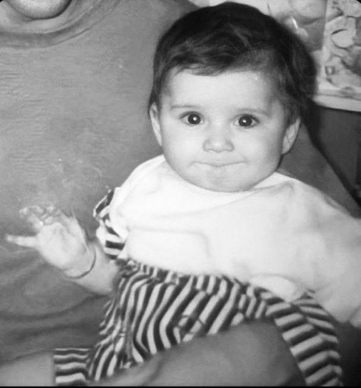 zynskiwi's tweet image. my shayla is 32😭😭😭😭😭😭😭😭