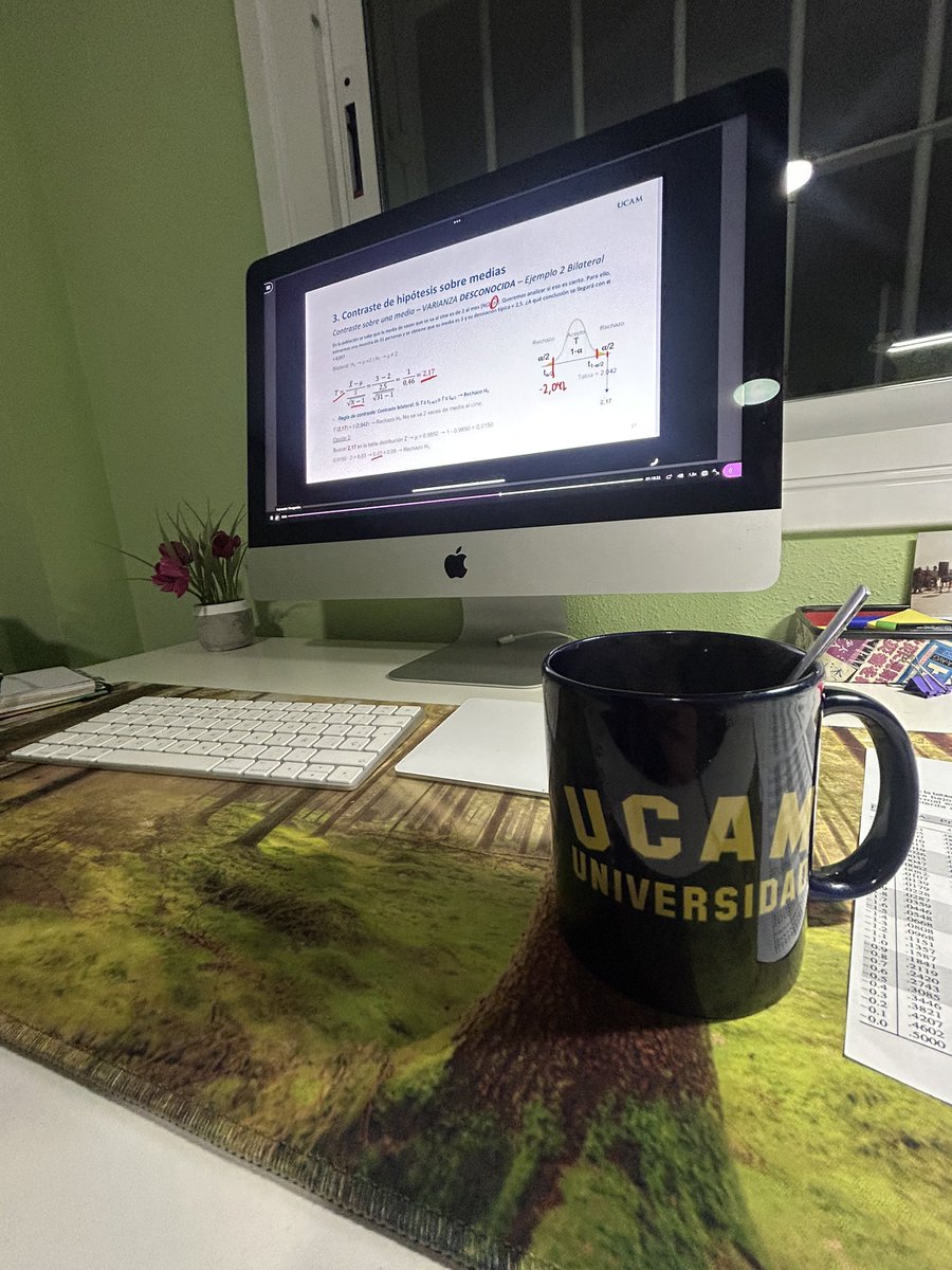 Noche de análisis de 📈 datos y la <a href="/UCAM/">UCAM Universidad</a> siempre acompañándome en mi  esfuerzo y en mis sueños 🤗
