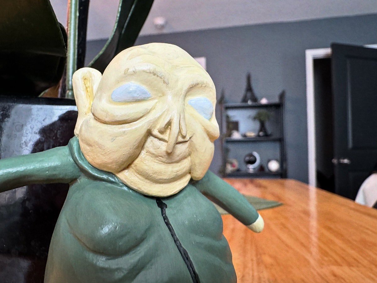 TheHandymenShow's tweet photo. Tom in the flesh! (Clay)
Whatโs next, a Tom action figure???
Made by @KhionYohann !
#oldman #art #airdryclay #clay #tomstevens #thehandymen #handymen #sculpture #3d https://t.co/AJqQ20yo8G