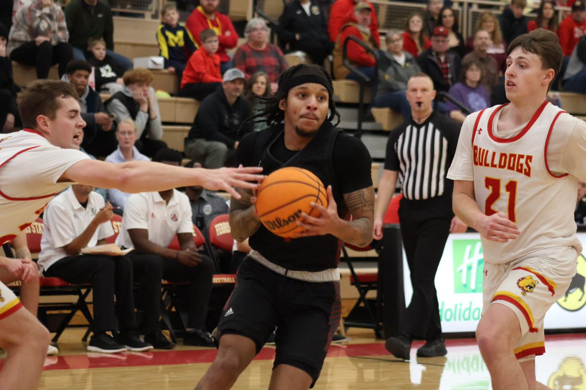 Davenport Men's Basketball tweet media