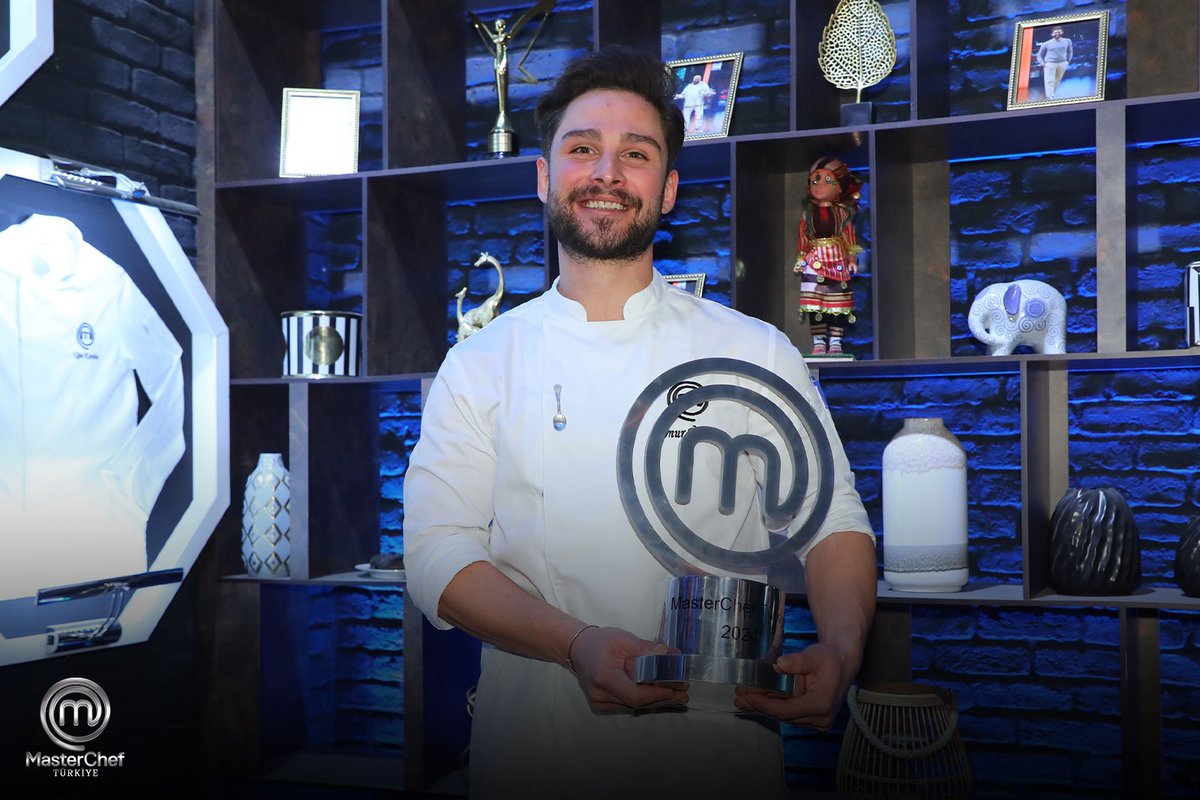 Acunn.com (@acuncom) on Twitter photo MasterChef Türkiye 2024'ün şampiyonu Onur oldu ✨#MasterChefTürkiye #MasterChef #ACUNMEDYA #TV8 <a href="/Danilo_Zanna/">Danilo Zanna</a> <a href="/chefyalcinkaya/">Mehmet Yalçınkaya</a> <a href="/SomerSivrioglu/">Somer Sivrioglu</a> MasterChef Türkiye 2024'ün şampiyonu Onur oldu ✨#MasterChefTürkiye #MasterChef #ACUNMEDYA #TV8 <a href="/Danilo_Zanna/">Danilo Zanna</a> <a href="/chefyalcinkaya/">Mehmet Yalçınkaya</a> <a href="/SomerSivrioglu/">Somer Sivrioglu</a>