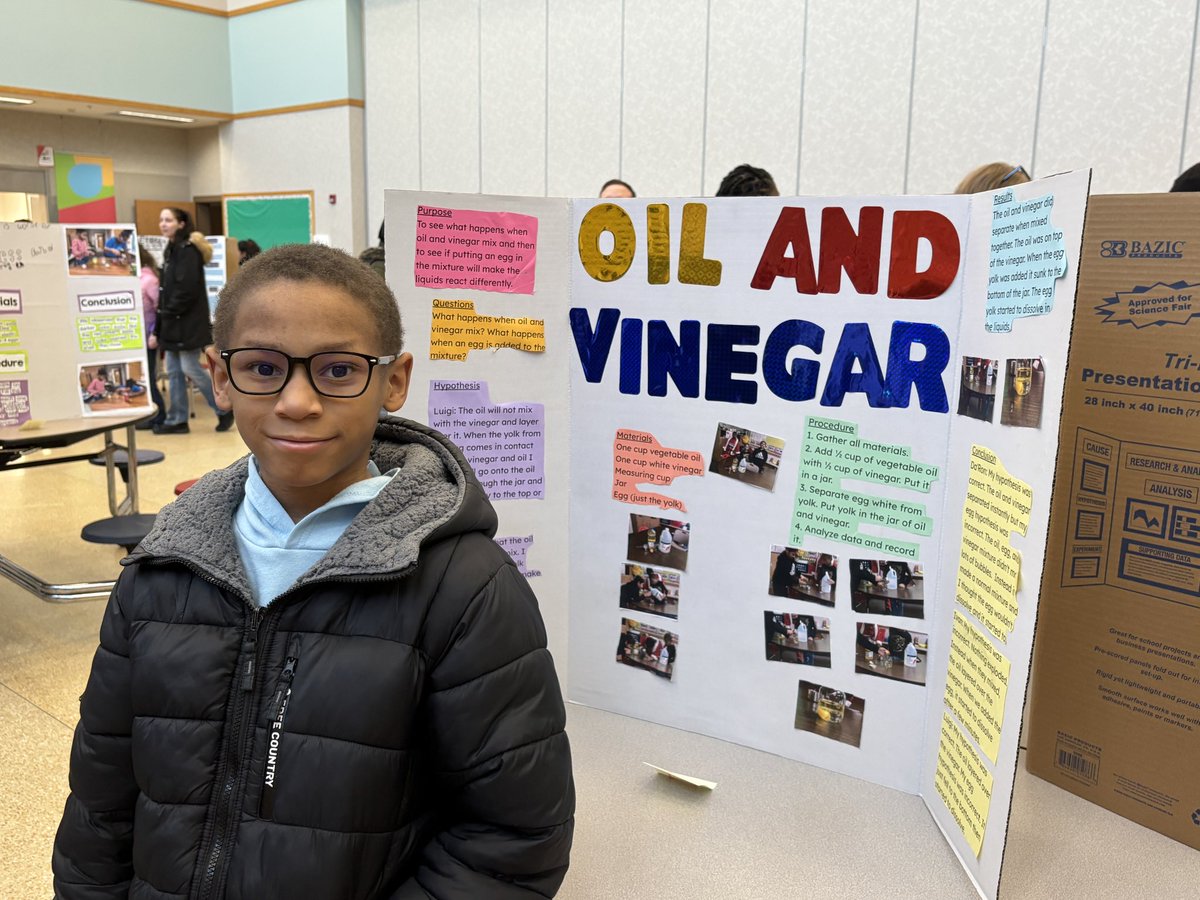 4th graders at <a href="/BVBulldogs1/">Brookview Elementary School</a> were so excited to share their science fair projects with peers, staff, families, and the community. Ss did a great job sharing their learning. <a href="/msdwarren/">MSD of Warren Township</a> #WarrenWill