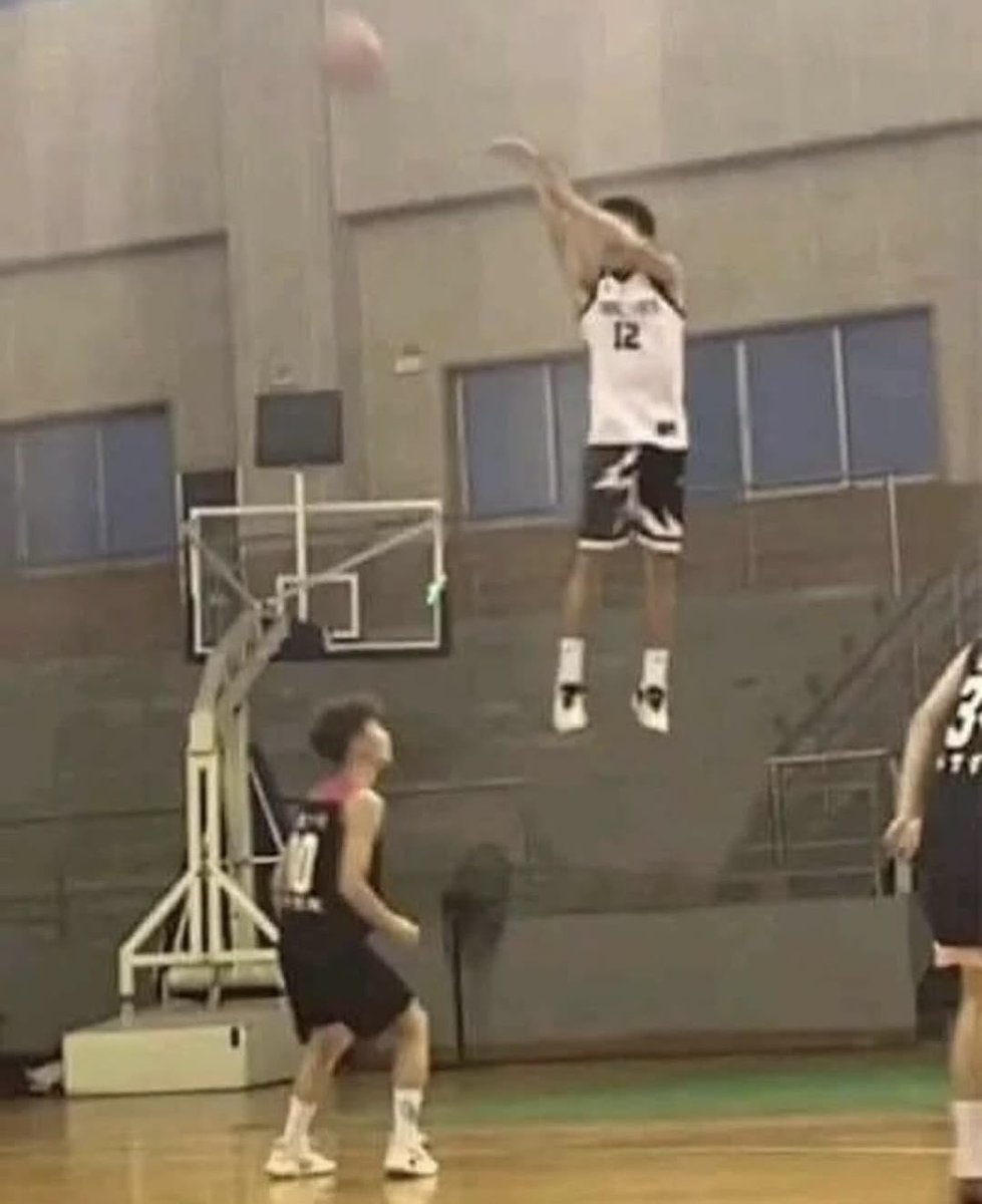 Traphouse tweet media