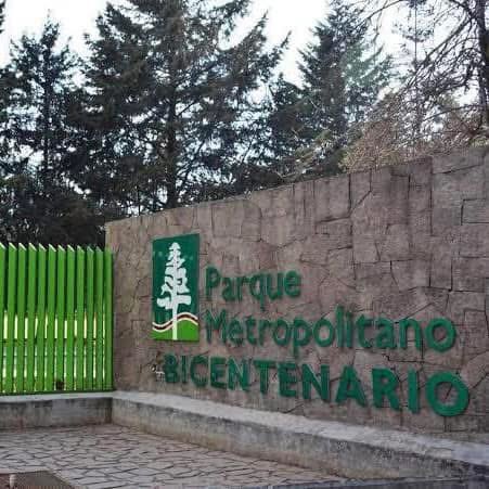 ReporteToluca's tweet photo. #Conste 🫵🏼😮💨 Luego no digan que no les dijimos… 🤴🏻🤴🏿🤴🏼
Este sabadito en el Parque Metropolitano Bicentenario, habrá un GRAN evento por el Día de Reyes totalmente gratuito, para que lleven a los pequeños de casita a partir de las 8 de la mañana. https://t.co/UoJYPbLHAs