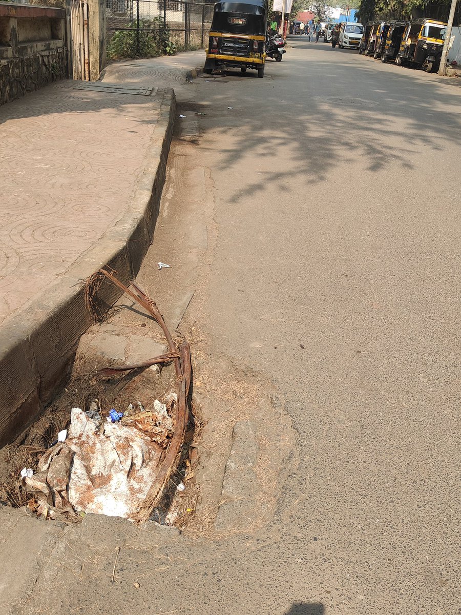 sawantsid45's tweet photo. "URGENT: Broken stormwater lid on kadeshwari mandir marg outside HOOR VILLA building needs immediate attention! @mybmcWardHW,@mybmc
@my please send a repair crew ASAP to prevent accidents!  #infrastructure #publicsafety #yuvasena"
@RyanDMenezes ji
@ShivSenaUBT_ https://t.co/uFdby2OB0V