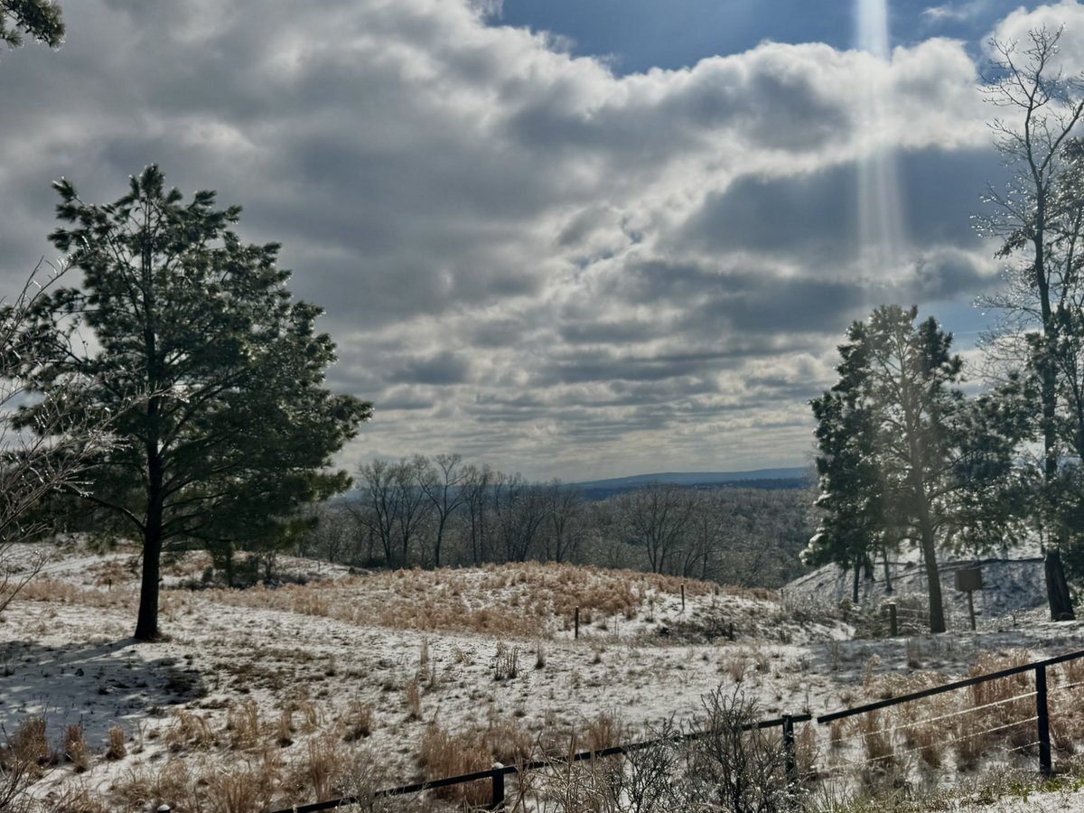 YOUNGTY's tweet image. Views from Goodner Mountain between Trussville and Pinson this morning @weswyattweather @LaurenLinahan @mattdanielwx @megtomwx @WBRCnews @WBRCweather @foxweather