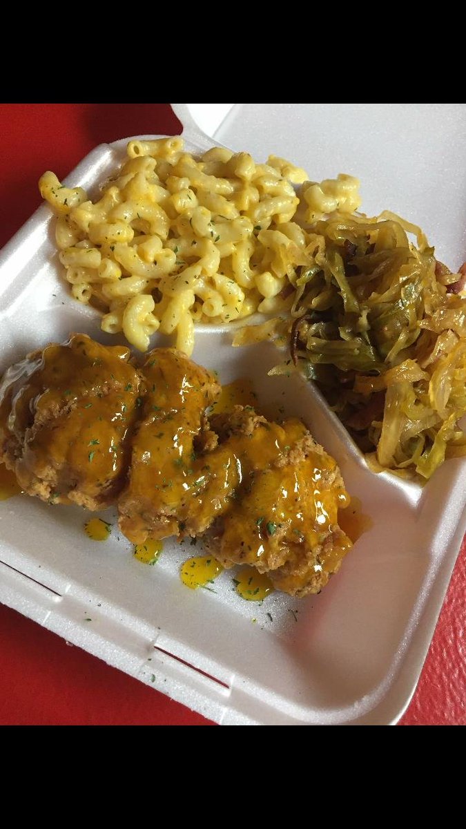 365Critical's tweet photo. Innovative and bold flavors on the plate! ππ₯ Mango habanero fried chicken paired with mac and cabbage β a mix thatβs anything but ordinary! π₯β¨
Would you try this creative combo? Let me know! π #FoodieLife #InnovativeEats #HappyEating https://t.co/0QRhsVKEpQ