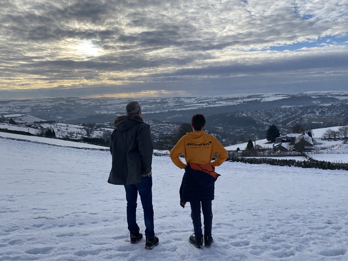 izzybizzywizzy1's tweet photo. Still #snowy in Narnia. While it is pretty - I’d like it to go now. https://t.co/VICYaHZQIX
