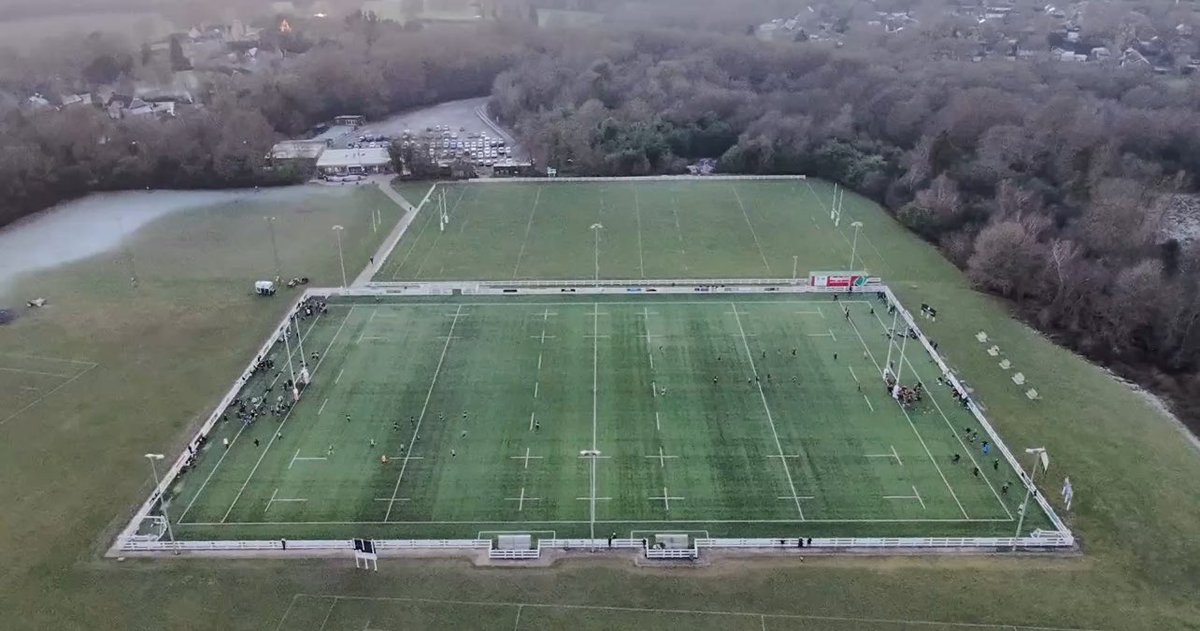 SammyJrugby's tweet photo. A view from above 🦅
Flying the drone over @HorshamRUFC this afternoon ❄️
#Drone #BirdsEyeView #Media #CameraFocus #Horsham #Rugby https://t.co/y3HdgFAiVu