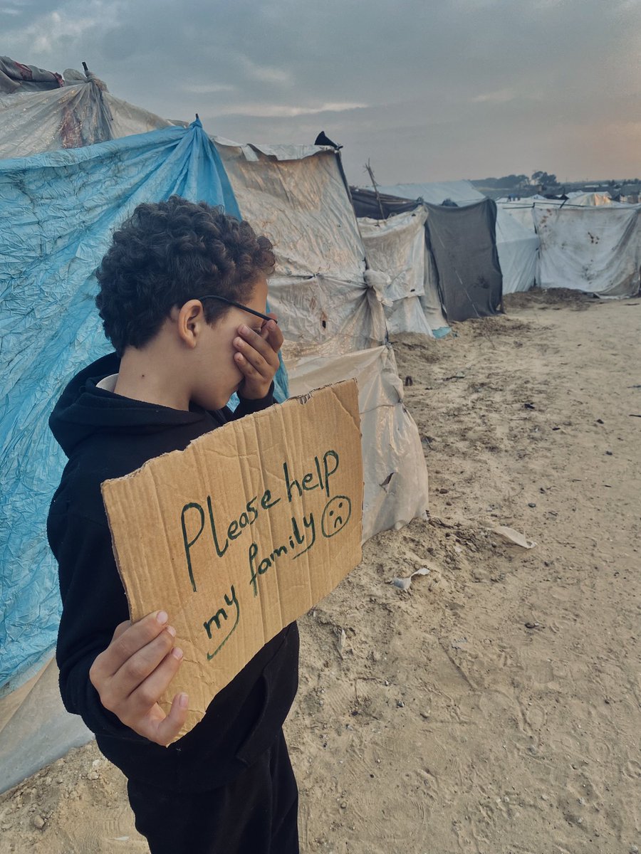Lex_cat11's tweet photo. Asking all of my mutuals &amp; those who see this to please help me support Hala and her brothers. 
If you have the means to give anything, please do so. Otherwise please help me in boosting her campaign!! https://t.co/IapBKB8p8B