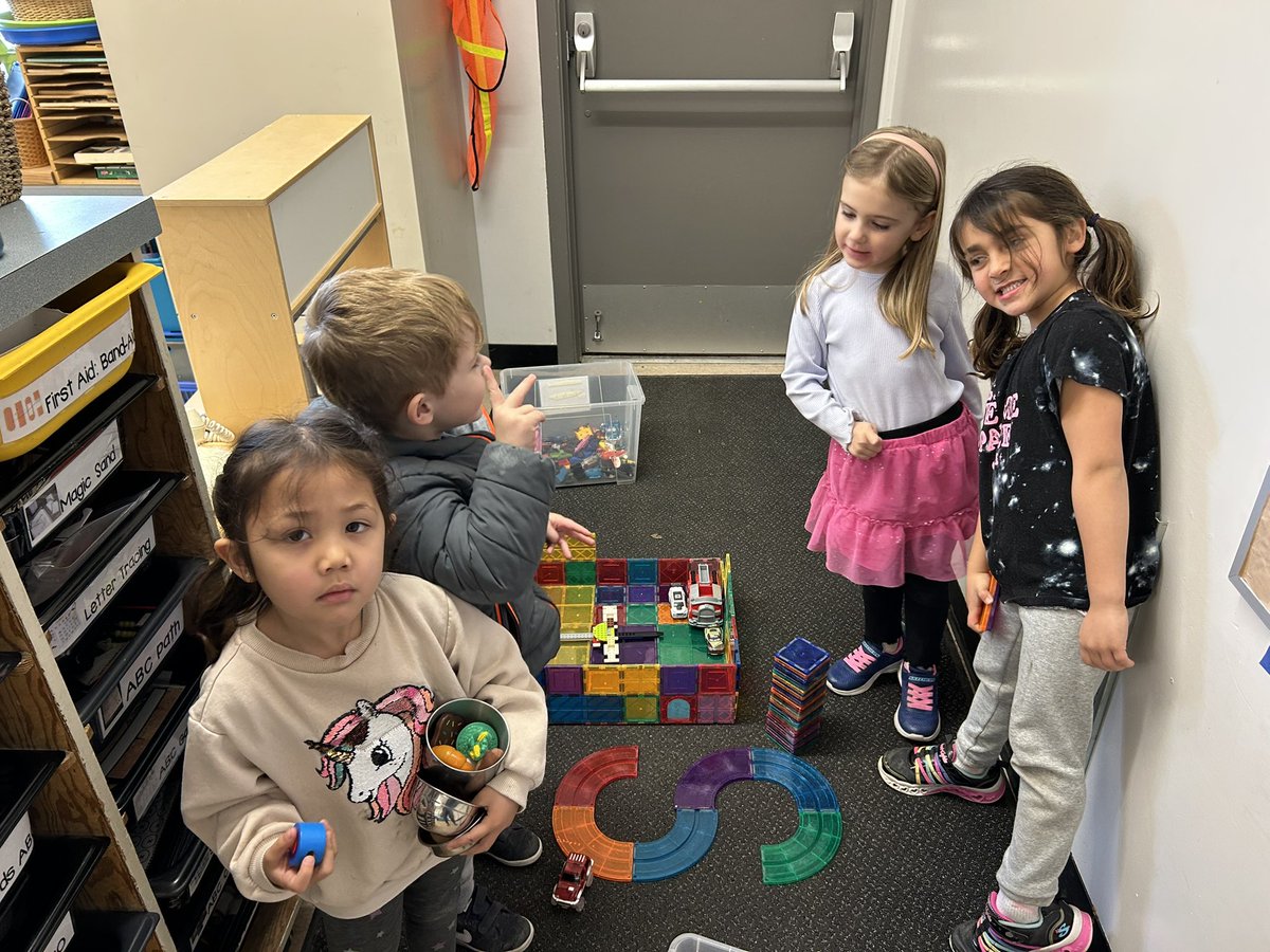 LadnerElem's tweet photo. It was great to see everyone back after a restful holiday! We saw students excited for outdoor play, working together to make the letter S, trying out a new math resource (Times Table Rockstars), and rival football fans talking up the playoffs this weekend. @deltasd37 https://t.co/AXoDassd0v