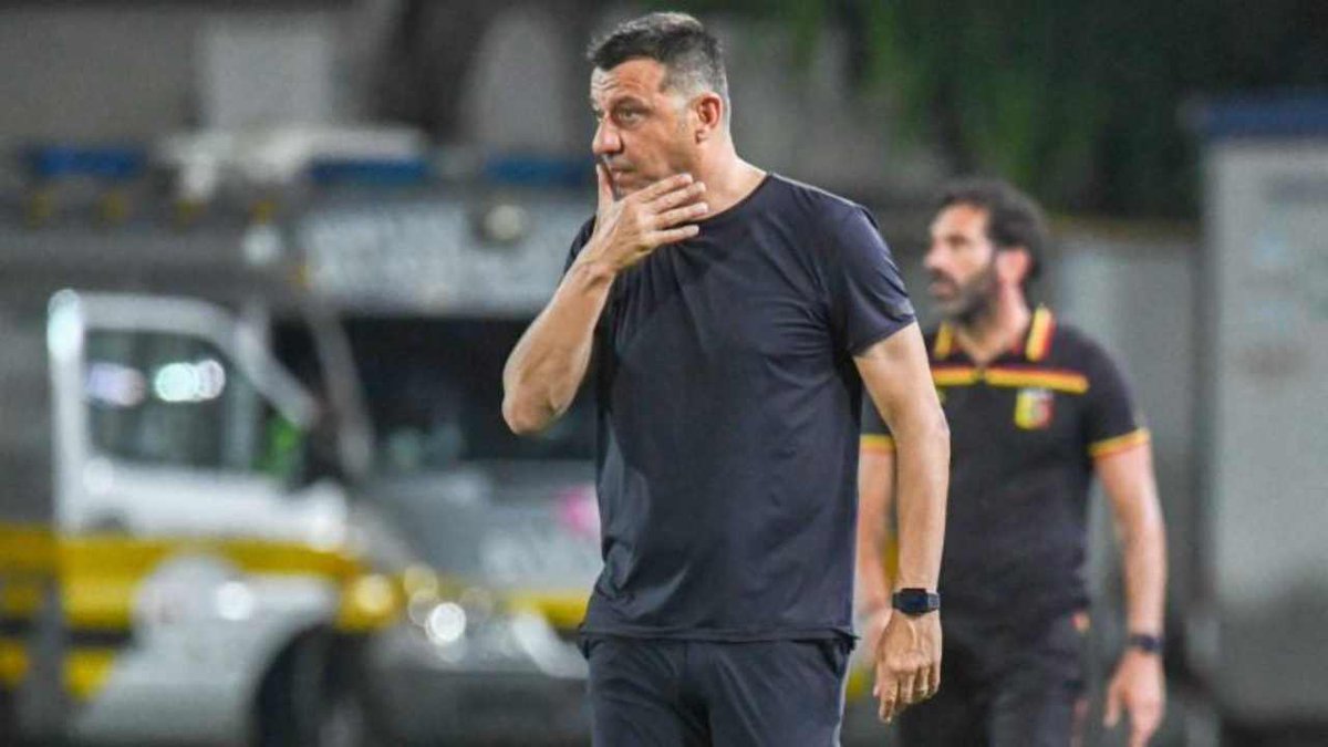DiMarzio's tweet photo. #SerieA | #Empoli, #DAversa: "#Seghetti? Ha tenuto la partita in piedi salvando sul 2-0 per loro. La partita di oggi non รจ stata decisa dal fatto che abbia giocato lui, cosรฌ come non sarebbe stato influente avesse giocato #Vasquez"
https://t.co/mhsRgHHyQd https://t.co/1HjScBwKRK