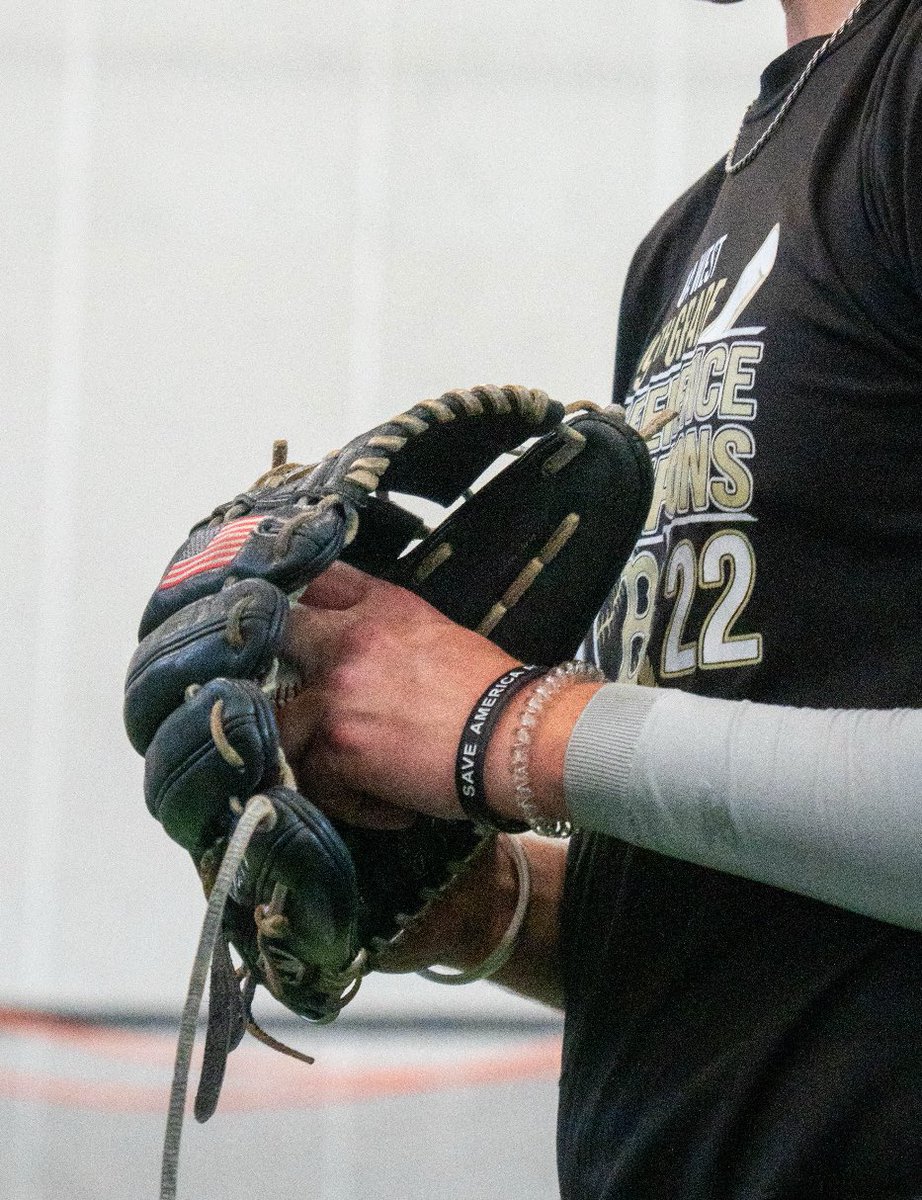 bhstigerbasebal's tweet photo. Always good to fire up for spring season the first week back in January #Boom #GoTigers #ONE https://t.co/bopBjYuJlx