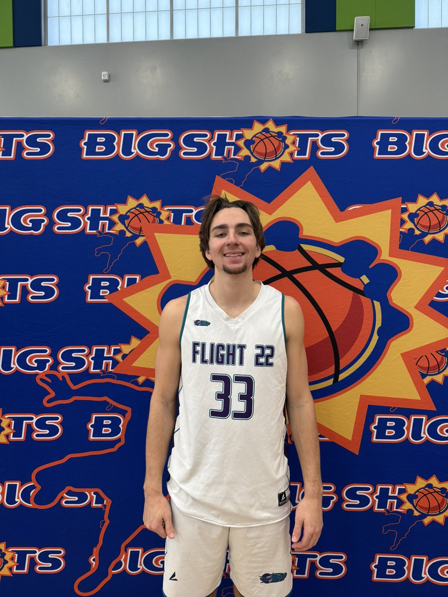 BigShotsGlobal's tweet photo. #BIGSHOTS #CharlestonInvitational

Flight 22 Prep 94 
33 Oliver Roberts 18 
12 Martaz Owens 12 
22 Ashton Gute 13 

TPLS Christian Academy 53 
1 Tahn Bustamante 16 https://t.co/kqlCf7mOE2