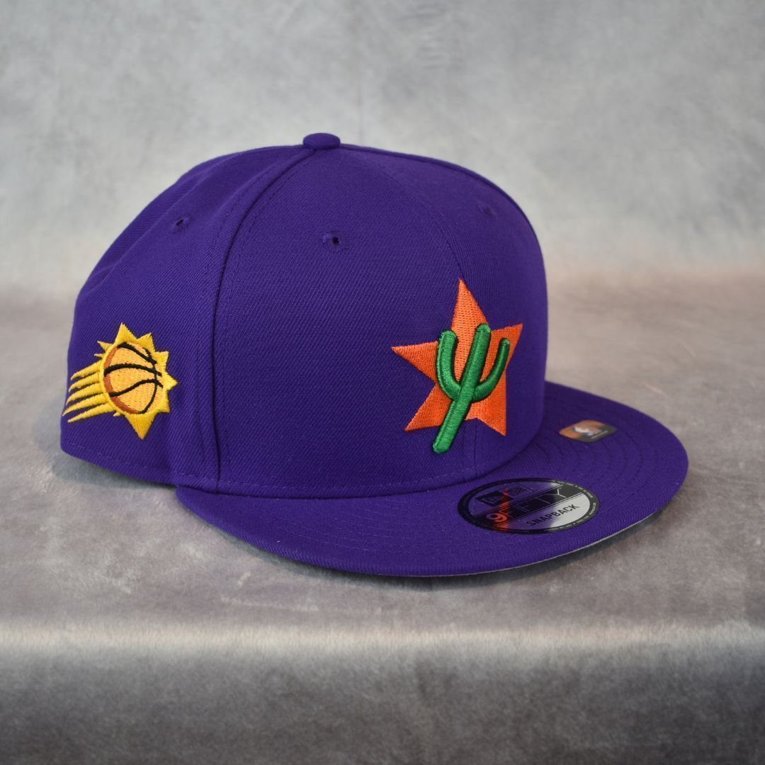 basketspirit's tweet photo. #NBAcityedition #PhoenixSuns
¡Consigue la filipante gorra la City Edition de los Phoenix Suns en Basketspirit Madrid!
Con sus icónicos colores morado, naranja y verde, este diseño exclusivo captura la esencia del equipo. Tienes detalles que la convierten en una pieza "especial". https://t.co/mzZ2nhNCwH
