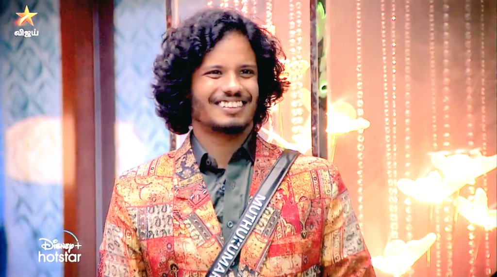 cinema_online2's tweet photo. whom do you Support in Finale ?? 🤔🤔

Let's settle this 😎🔥🔥

#BiggBossTamil8 #BiggBossTamil
#BiggBoss8Tamil #ArunPrasath #Muthukumaran𓃵 #Soundariya #Deepak #Muthu 
#BiggBossSeason8Tamil 

Retweet 🔁  - #Soundarya
Like ❤️            - #Muthukumaran https://t.co/5OO3u0QXwc