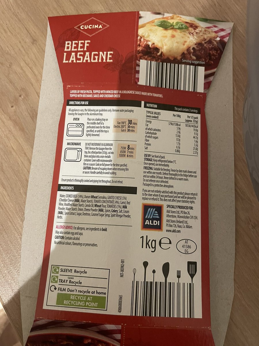 amylang's tweet photo. @AldiUK the beef lasagne looks like it’s lacking a little something this evening 👀 https://t.co/0BZ9ArMHeY