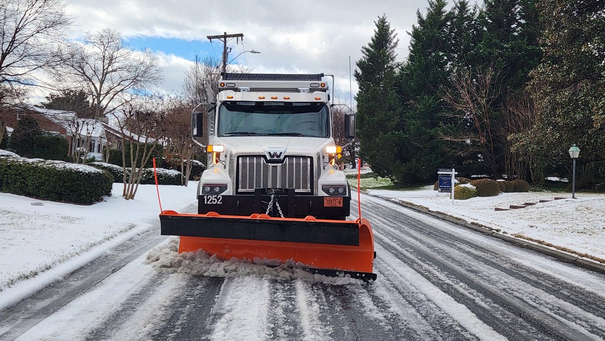 Greensboro crews have cleared Priority 1 &amp; 2 roads, but black ice may form overnight. Drive with caution. Crews will continue working until roads are clear. Residential roads will be plowed after. Stay updated with the Snow Map. greensboro-nc.gov/snowmap
 #Greensboro #SnowRemoval