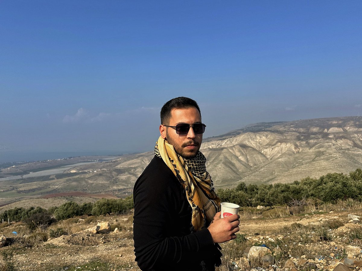 mtcabadak's tweet photo. İsrail tarafından ilhak edilen Golan Tepelerine Türk Bayrağımızı diktik:

Hey gidi Netanyahu diyeceğiz, ne dişli domuzdun sen.. https://t.co/OEvogNiNMK