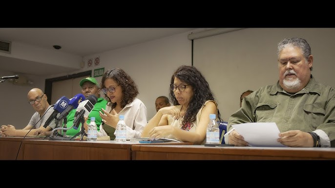 ElFrente_ve's tweet photo. El Frente Democrático Popular está comprometido con la lucha del pueblo venezolano y su derecho a la protesta. La restitución de la Constitución es una tarea activa que nos corresponde a todos. No somos conspiradores, somos defensores de la Constitución #PorLaDemocraciaYLosPresos https://t.co/osxA7Yo5G8