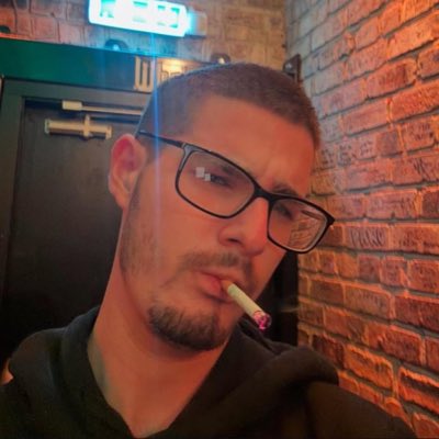 theboyoi's tweet photo. #NewProfilePic just put the fries in the bag bro https://t.co/aEpP9OJcy9