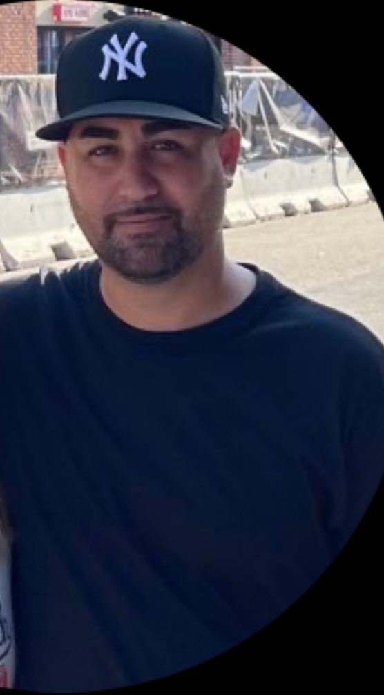 I’d like to nominate <a href="/_PokerDave_/">Dave ♦️</a> (Dave Mileaf) from <a href="/BetMGMPoker/">BetMGM Poker</a> for Best Director of Poker Operations for the <a href="/gpi/">Global Poker Index</a> Awards. Dave &amp; team consistently are Innovative, Ambitious, 24/7 responsiveness to players, and highly receptive to player feedback without blindly following. 🧵⬇️