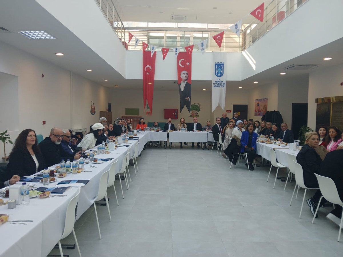 Naki Yücel (@06naki_yucel) on Twitter photo CHP Ankara İl Başkanlığına Bağlı İl ve ilçe Engelli Komisyonları ve Yönetimleri ile Birlikte A.B.B 'nin Düzenlemiş Olduğu Etkinliğe CHP Genel Başkan Yardımcısı Sn. Aylin NAZLIAKA ile Katılım Sağladık... <a href="/DrErkol/">Dr. Ümit Erkol</a> <a href="/AylinNazliaka/">Aylin Nazlıaka 🇹🇷</a> <a href="/eczozgurozel/">Özgür Özel</a> CHP Ankara İl Başkanlığına Bağlı İl ve ilçe Engelli Komisyonları ve Yönetimleri ile Birlikte A.B.B 'nin Düzenlemiş Olduğu Etkinliğe CHP Genel Başkan Yardımcısı Sn. Aylin NAZLIAKA ile Katılım Sağladık... <a href="/DrErkol/">Dr. Ümit Erkol</a> <a href="/AylinNazliaka/">Aylin Nazlıaka 🇹🇷</a> <a href="/eczozgurozel/">Özgür Özel</a>