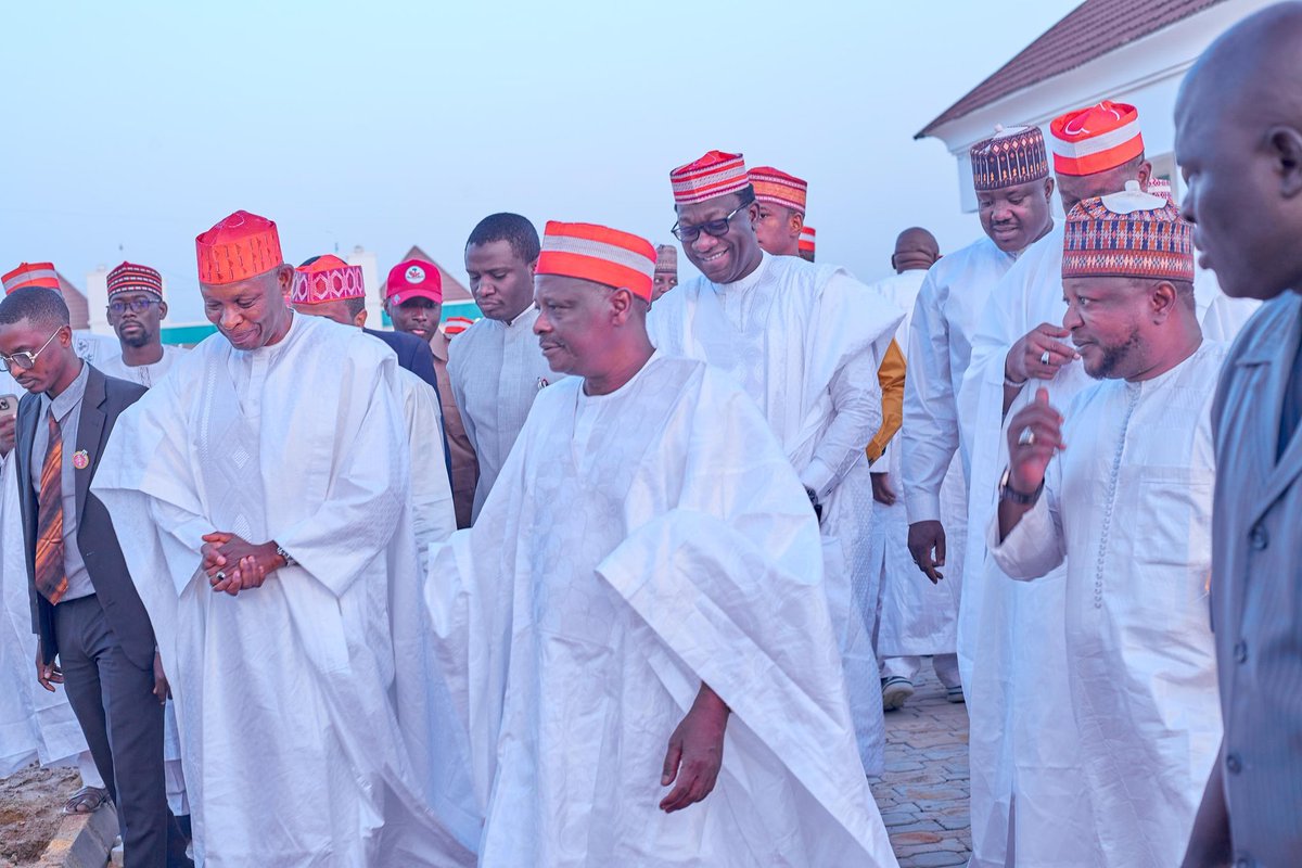Yesterday after a meeting in Kano with the Leader of NNPP/Kwankwasiyya worldwide, Senator Rabiu Musa Kwankwaso, Kano state Governor,Abba Kabir Yusuf, his Deputy, Aminu Abdussalam Gwarzo and Speaker, Kano State House of Assembly,Rt Hon Jibrin Ismail Falgore

Media Aide 
11-01-2025