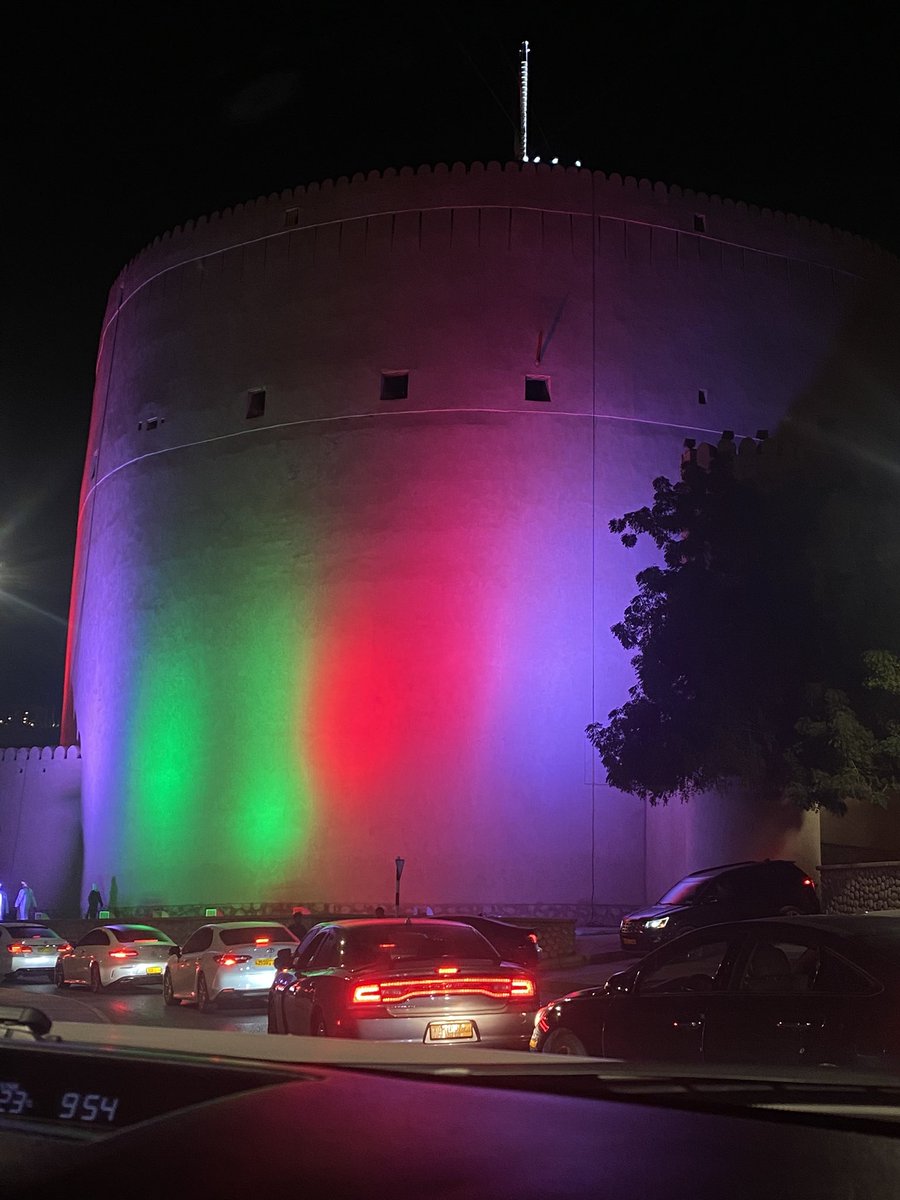 وما ،،،،
أدراك مانزوى 😌 🇴🇲 
#نزوى 
#المهرجان_الطلابي