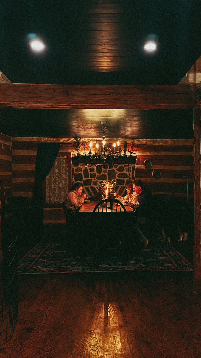 JasonCalhoun_'s tweet image. Can’t beat a good snow day. It’s like nature itself telling me to take the day off… and who am I to argue?