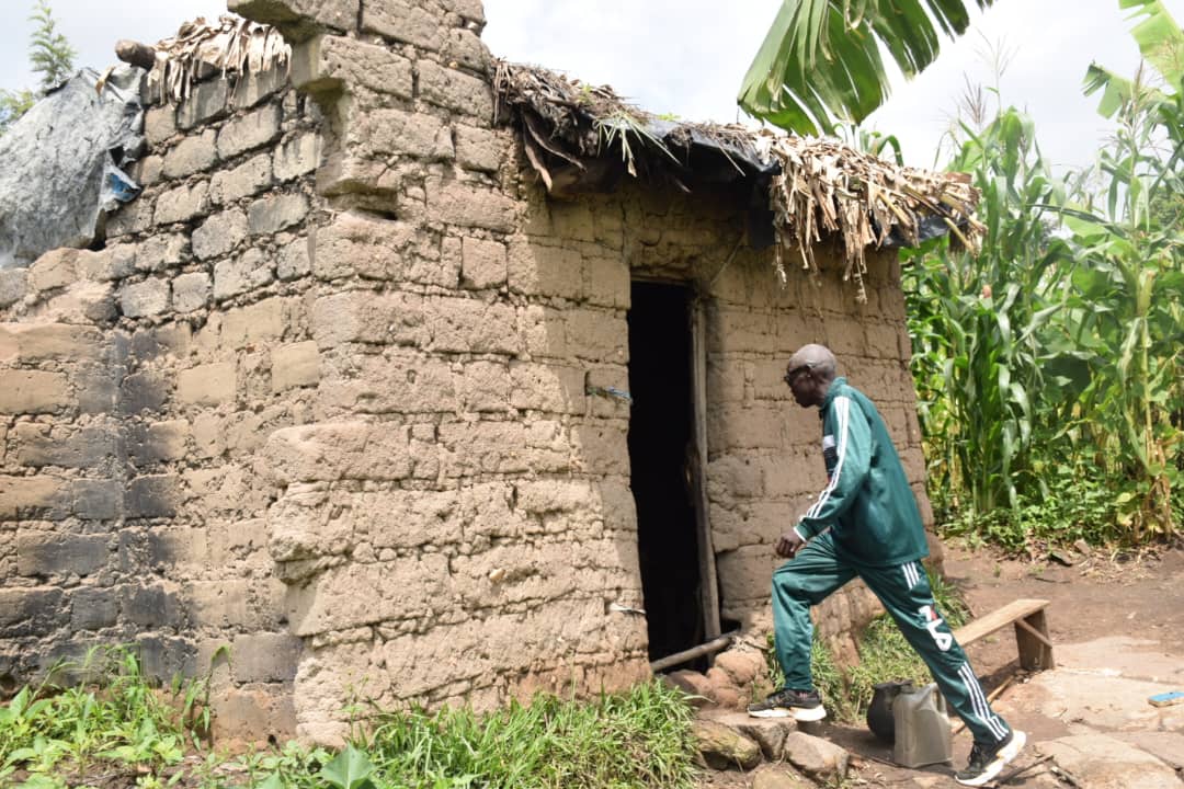 CnddFddBuhumuza's tweet photo. #Burundi Kuruno musi igenekerezo rya 11/1/025 Ubuserukizi bw'umugambwe @CnddFdd mu ntara nziza ya #Buhumuza niho bwashikiriza inzu yubakiw uwahoz ku rugamba rwa Demokarasi #MIDENDE Pascal muri zone n'umutumba wa #Gasave komin #Muyinga. @R_Ndikuriyo 
@DorianeMunezero 
@NivyabandiM https://t.co/400p1pbjVd