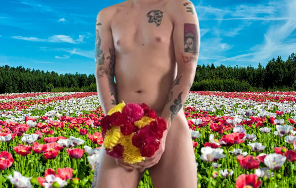 demonbf_'s tweet photo. Smell the flowers or smell my balls? https://t.co/nYnhXTPich