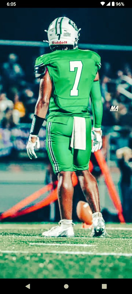 KHMARCUS's tweet photo. @DilfersDimes @UABRecruiting Make the referee run when I touch the rock https://t.co/yxbp6k4ziu
