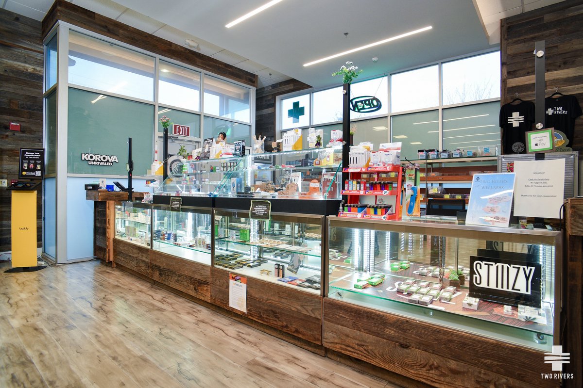 tworivers_sac's tweet photo. Why settle for less when you can stock up? 🛍️ #StockUpSaturday is perfect for getting everything you need and more. Visit us today and let your weekend stash thank you later! 🌿👉 Shop now: https://t.co/Q6MI1DUgDY #dispensary #sactown #cannabiscommunity https://t.co/0TCfHvkF75