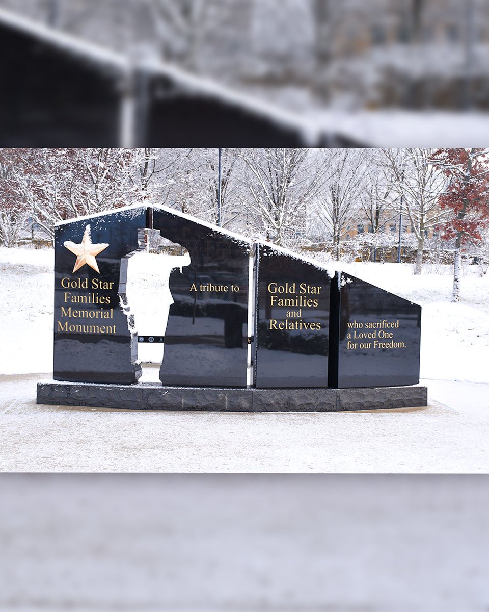 NationalVMM's tweet photo. Beautiful scenes from the museum as we got our real first snow of the season.❄️❤️
#nvmm #firstsnow #colombusohio #cityofcolumbus https://t.co/GBM21p6PpM