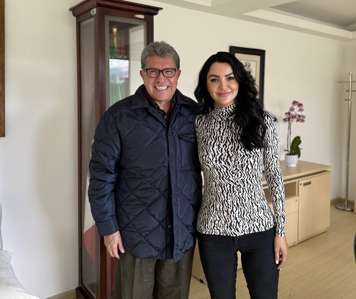 Terminado reunión con el Coordinador <a href="/RicardoMonrealA/">Ricardo Monreal A.</a> para preparar la plenaria del lunes y organizar la agenda del segundo periodo ordinario que está por iniciar. Nuestro Grupo Parlamentario está listo para iniciar otro periodo con mucha actividad y una gran cantidad de reformas