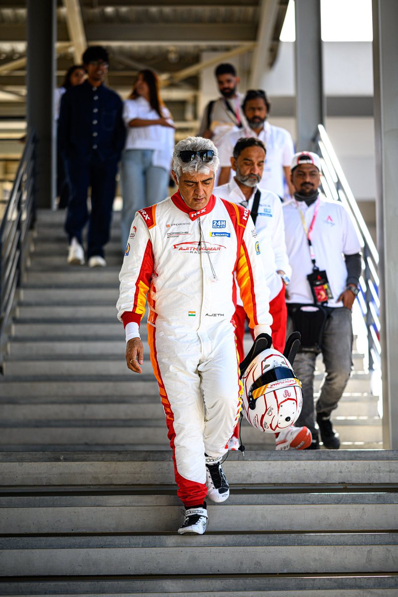 YuvaRaj54462037's tweet photo. #DubaicarRace #AjithKumar 
#AjithKumarRacing
#VidaaMuyarachi 
#GoodBadUglyApril10th 
#TrendingNow
#Thalaaaaa
💕✨💘 https://t.co/NEvjJ4X5iJ