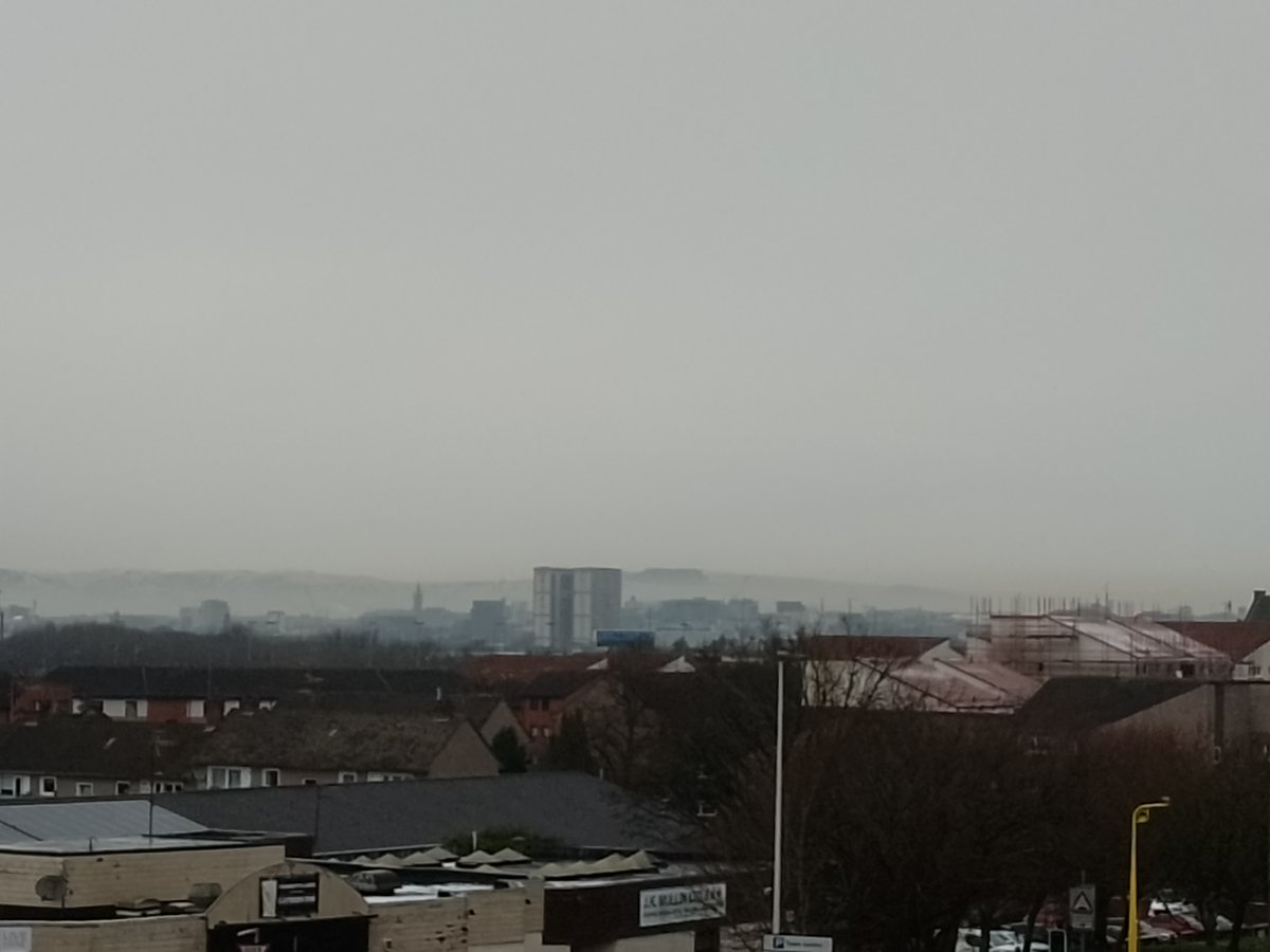 AndyNASSouthLan's tweet photo. Beautiful views of the Glasgow skyline while leaving the @NASSouthlanarks art and craft group today. Thanks to @mindanddraw for facilitating our flower drawing and to the participants for good conversation on our travel plans for 2025 https://t.co/tJILjbXWNk