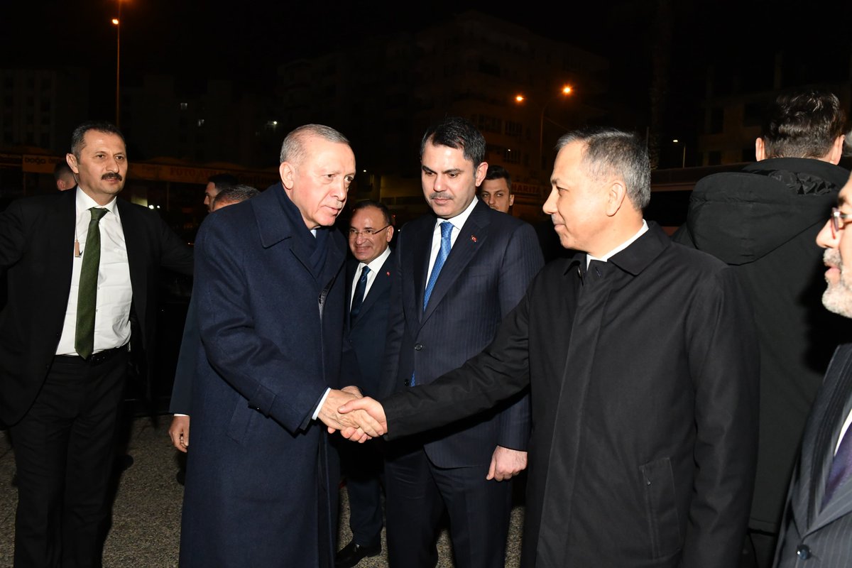 hasansildak's tweet photo. Cumhurbaşkanımız Sayın Recep Tayyip Erdoğan Valiliğimizi teşrif ettiler. 

Bizleri onurlandıran Sayın Cumhurbaşkanımıza şükranlarımı arz ediyorum. 

@tcbestepe https://t.co/GWYNilUFpv