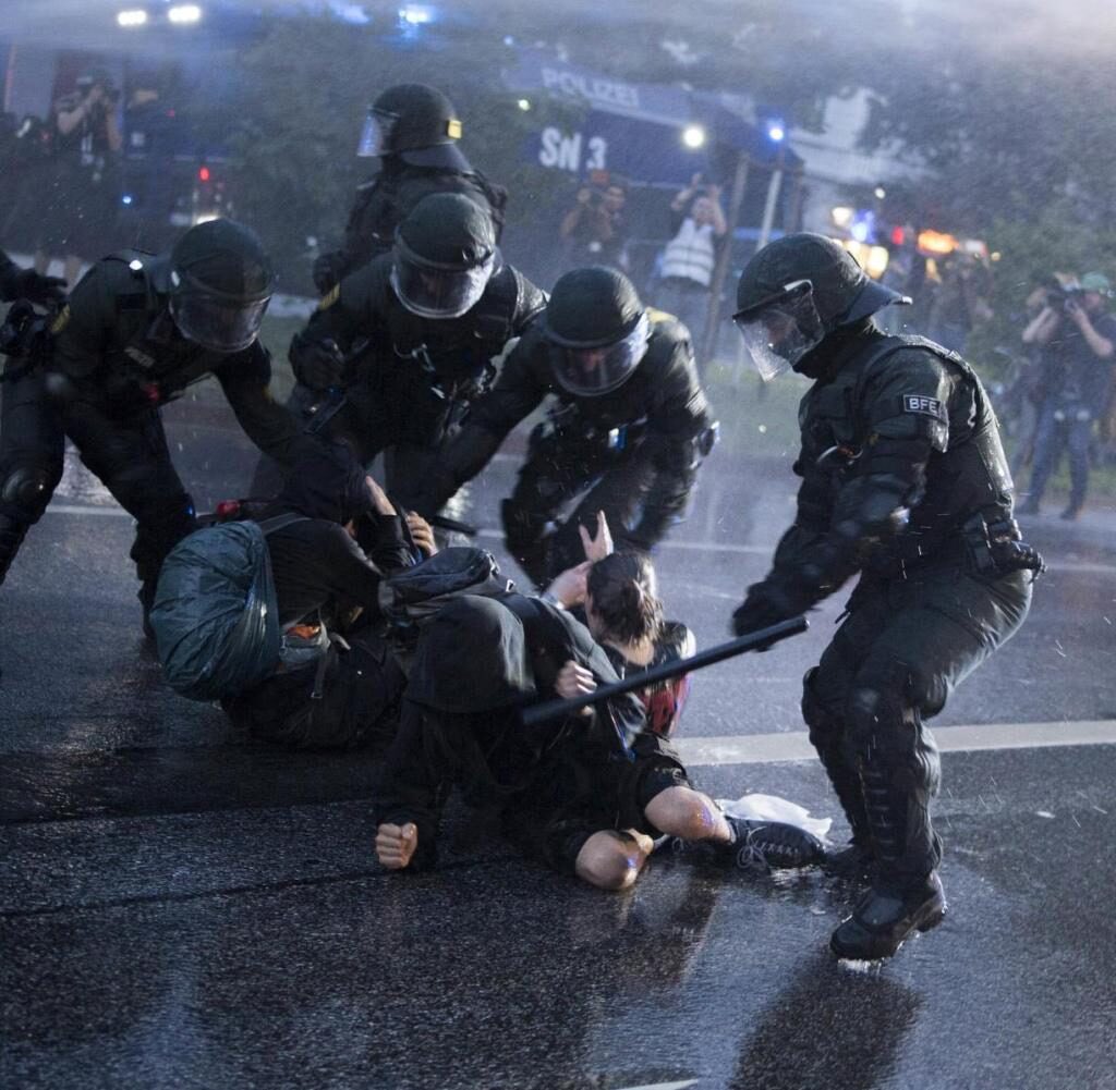 ˏˋ𝓒𝓪𝓷 ☭࿐ tweet media