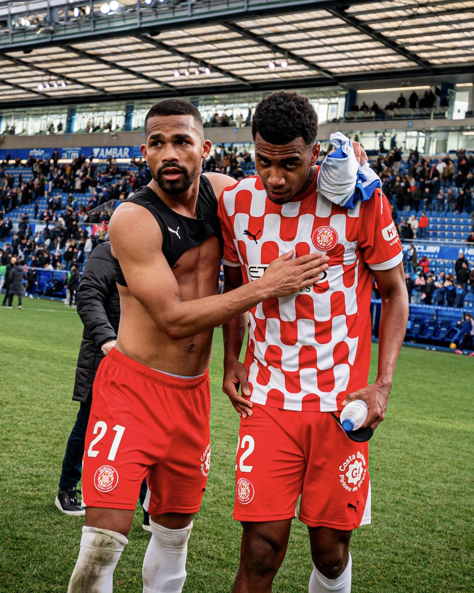 GironaFC's tweet photo. Ácido y Alurónico. https://t.co/tj8j5BtxIS