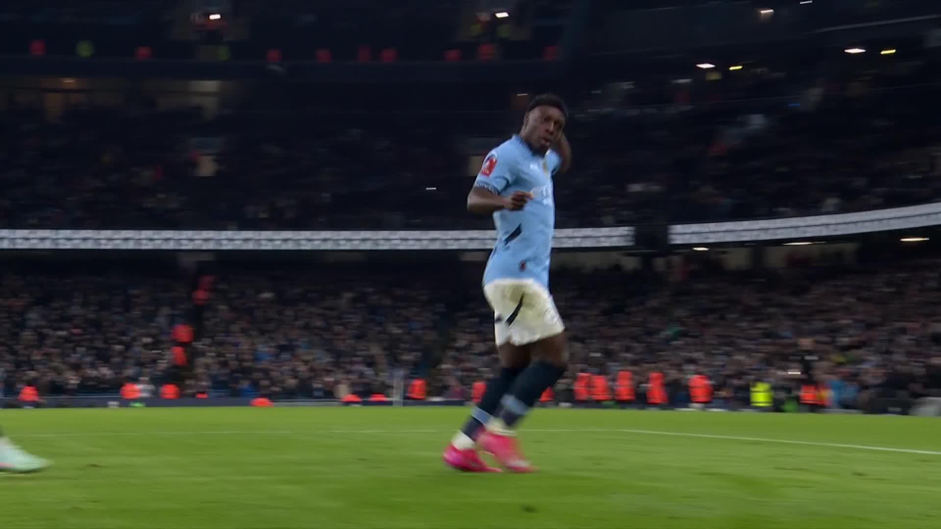 Jérémy Doku with his second of the evening for @ManCity ✌️#EmiratesFACup