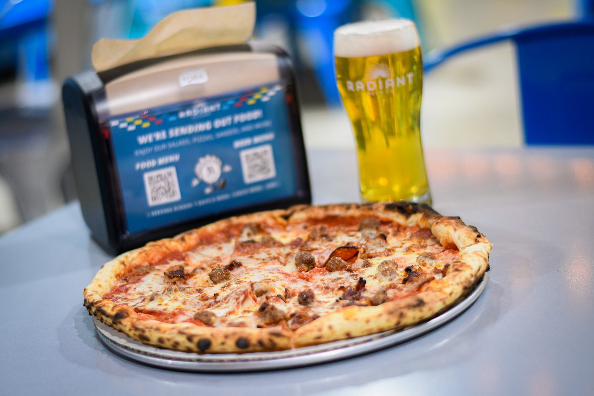 radiantbeerco's tweet photo. Have you tried Radiant Kitchen yet? We are open 7 days a week! https://t.co/HAwtjby7i1