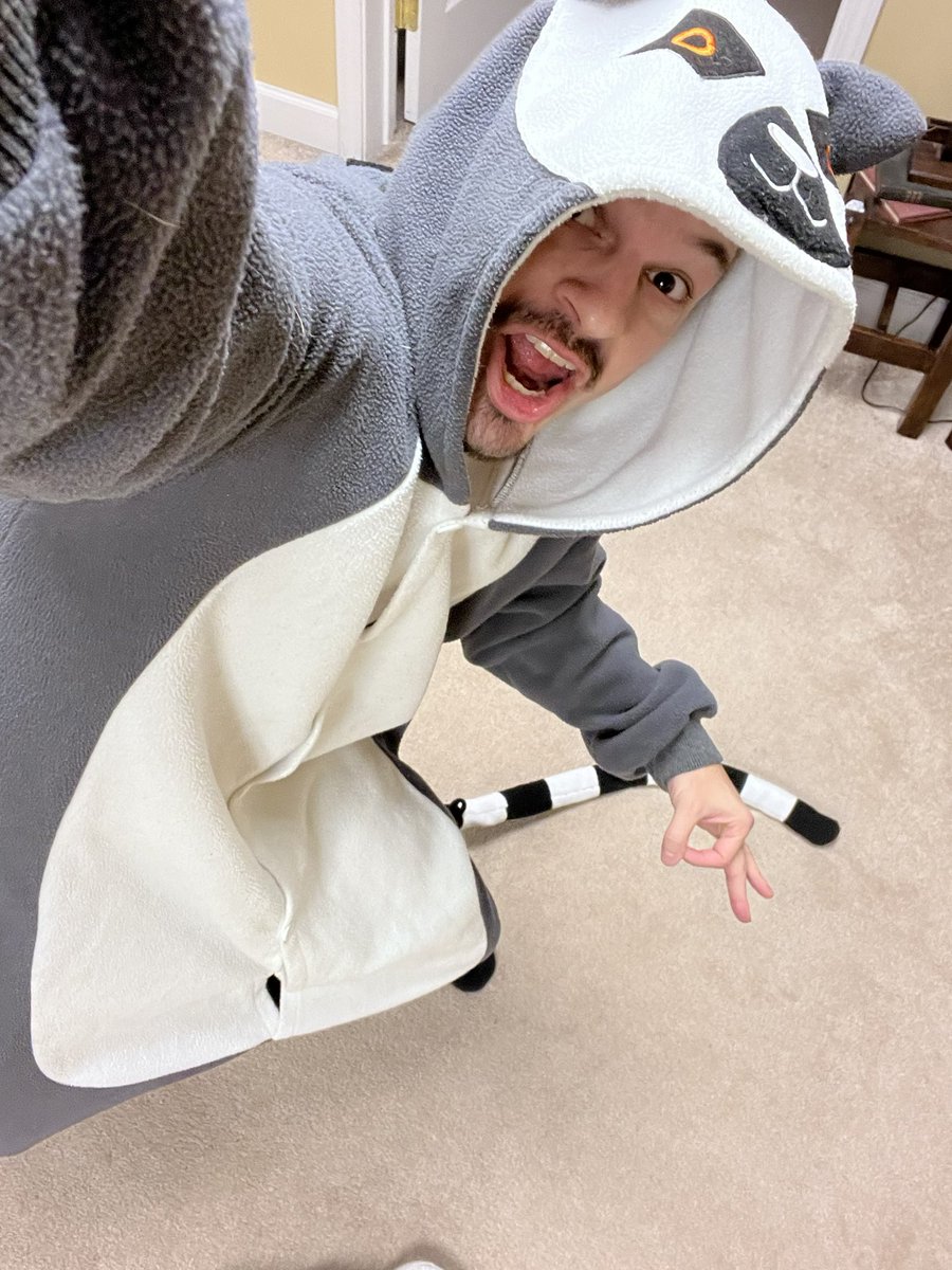 PyroHusky's tweet photo. Look @ZoombaLemur I’m you 🤪🤪🤪 https://t.co/udARKAW1AG