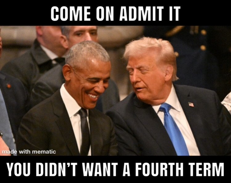 ArtemisAU25's tweet photo. 🤣🤣🤣🤣 #obamatrump https://t.co/0iLgmXIaRo