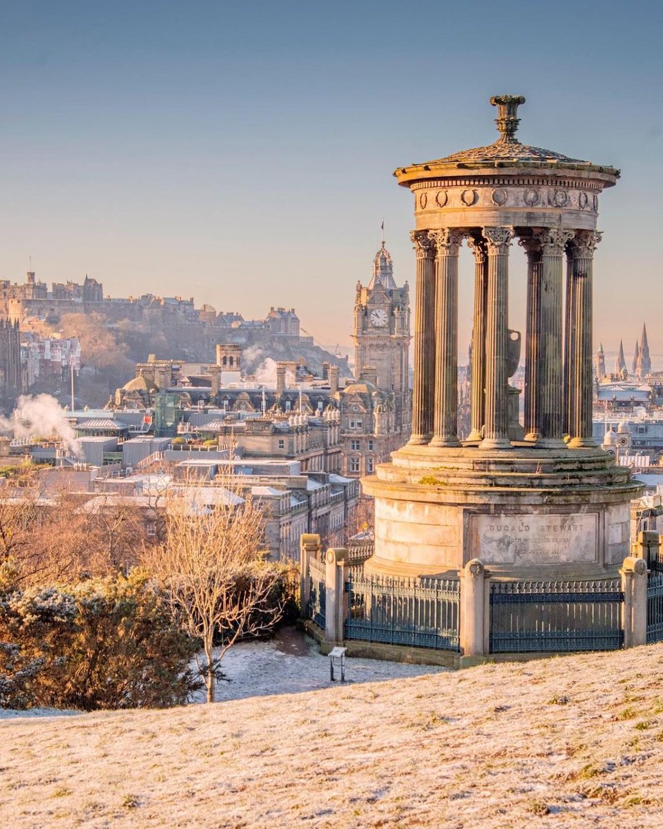 VisitScotland's tweet photo. The view from Calton Hill looking as bonnie as ever on a frosty morning! 🥰❄️

📍 Calton Hill, @Edinburgh 📷 IG/paul_watt_photography https://t.co/snsSFPebUu