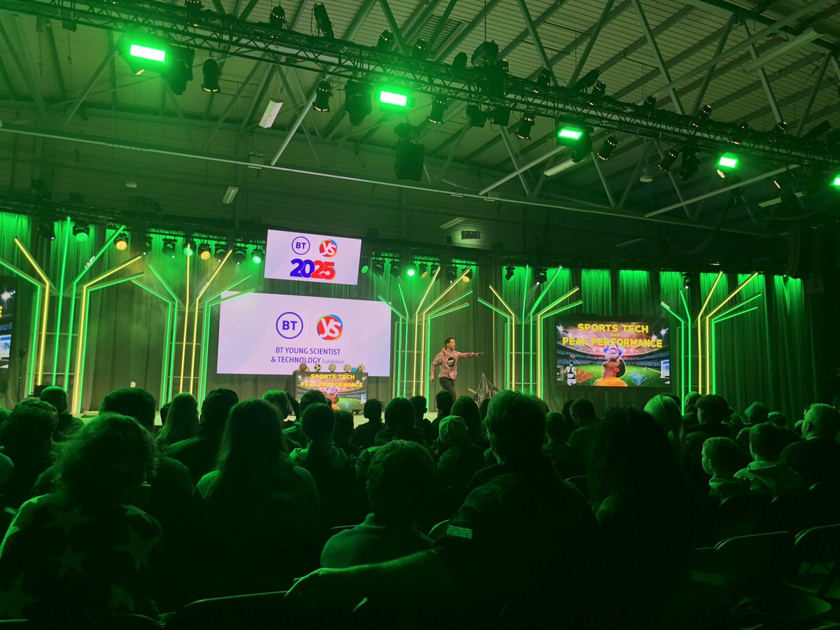RonanWalshMedia's tweet photo. Some brilliant ideas at @BTYSTE this year, ‘The Irish head up on ya’ experiment must be a first for science.. even got to meet the winner’s 🏆 and some great 🧬🥼🔬fun science shows with @MarkLangtry #BTYSTE2025 https://t.co/ULmTPFFYm9