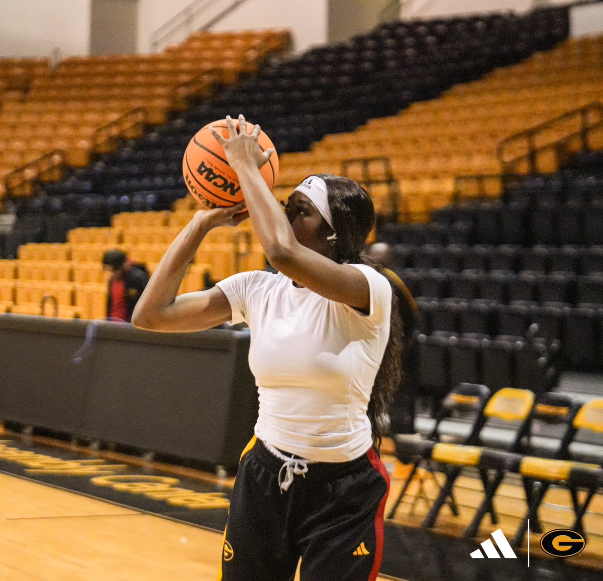 Energy high, focus sharp. It’s game time for the Lady Tigers! 🏀🐅

#ThisIsTheG🐯 | #GramFam